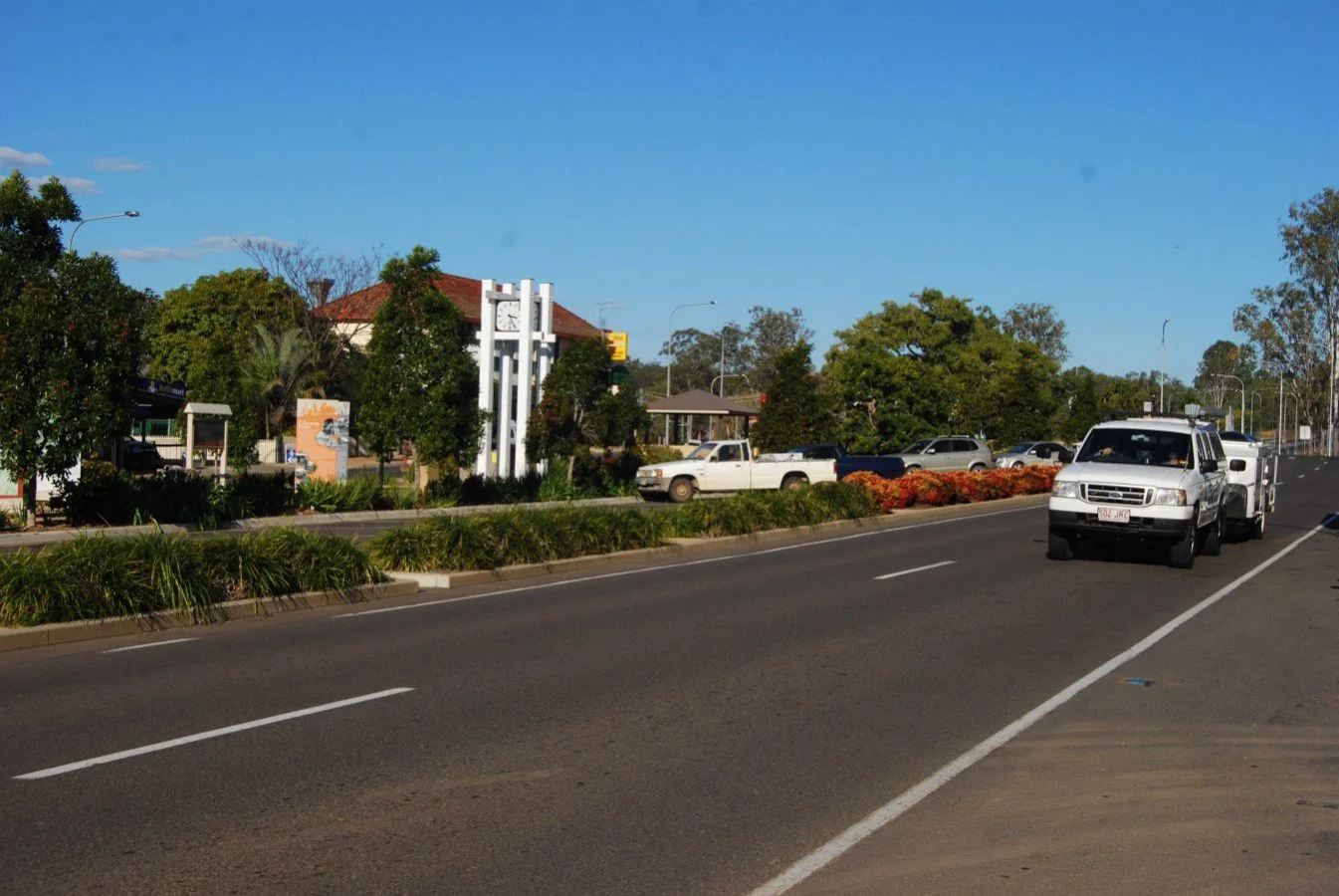 Gin Gin Main StreetBruce Hwy 002 2014 07 30