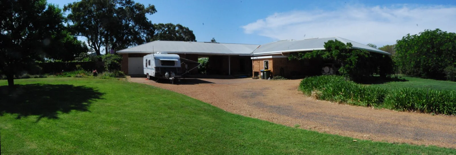 Luke and Melissa's Pan01