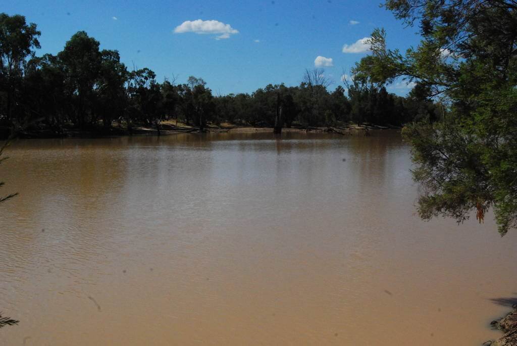 St George016 2016 04 051