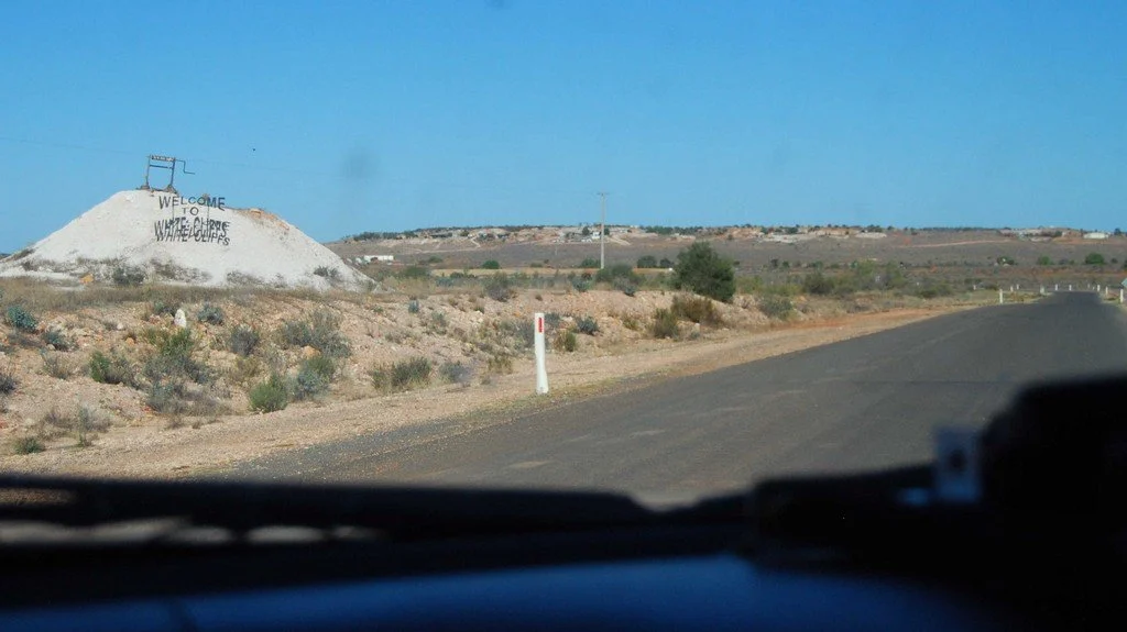 Tibooburra to White Cliffs020C 2017 05 27