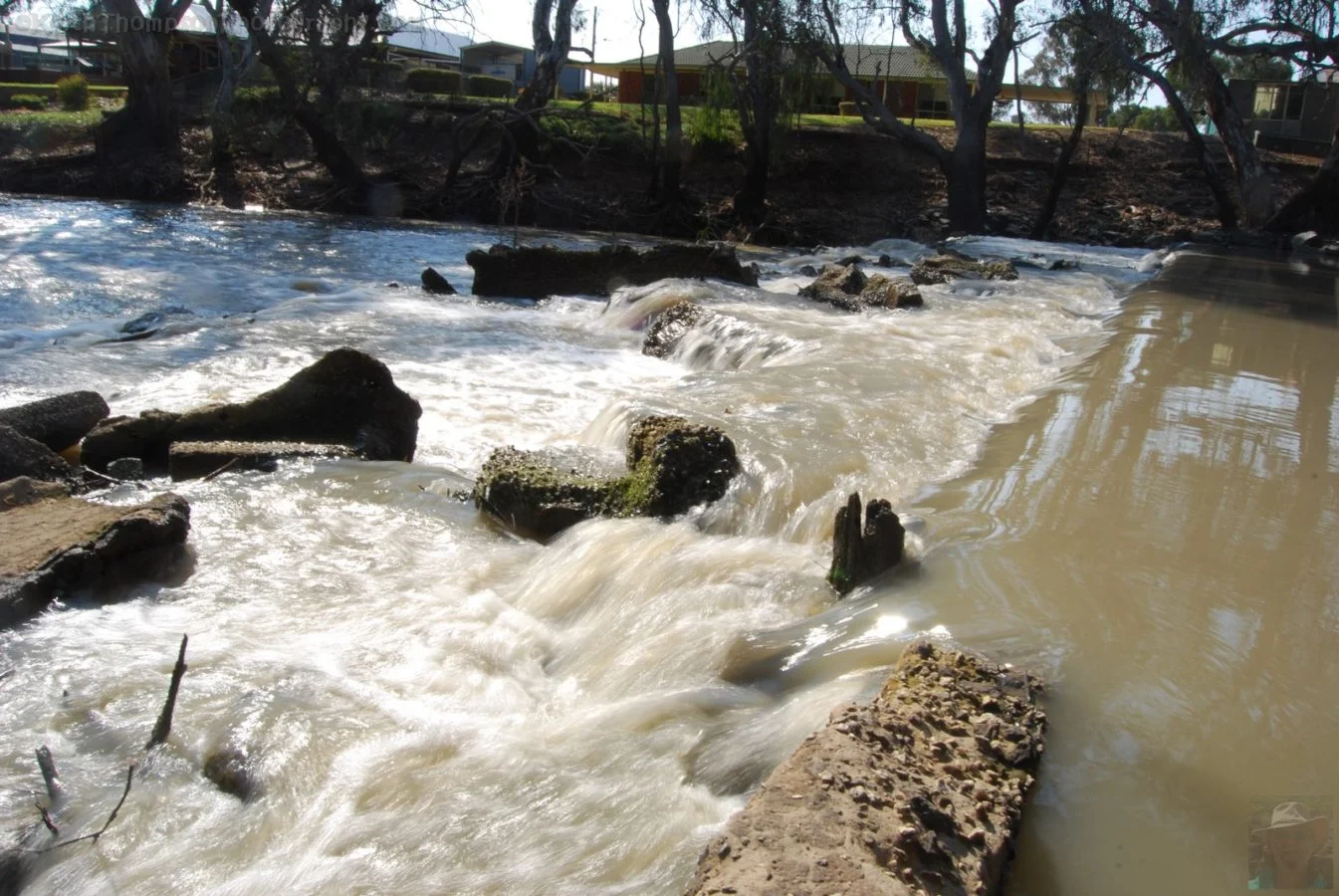Jerilderie Weir.015 14h31m03s2018 09 10