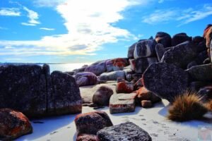 Sloop Rocks.005 11h22m50s2019 07 13