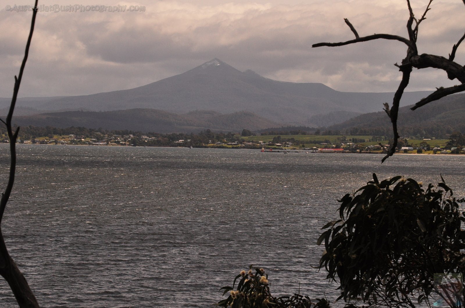 Dover and Huon River.041 13h46m15s2019 11 17