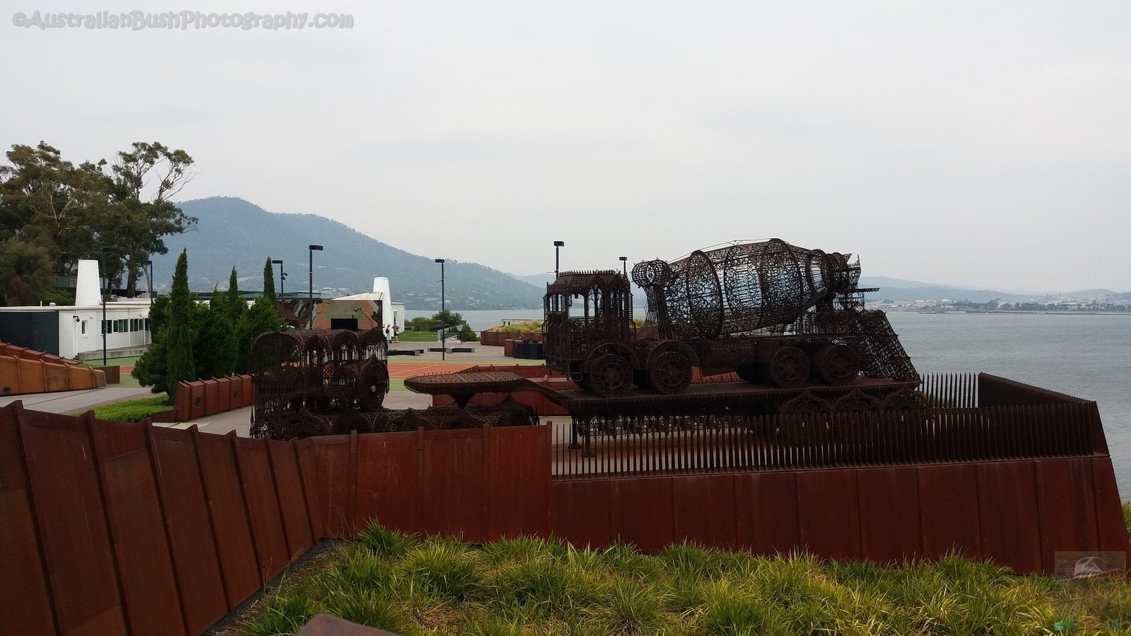 MONA.033 16h38m59s2020 01 31