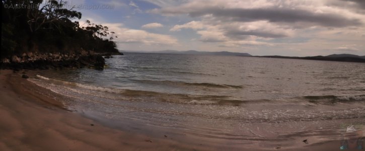 Link Track Beach